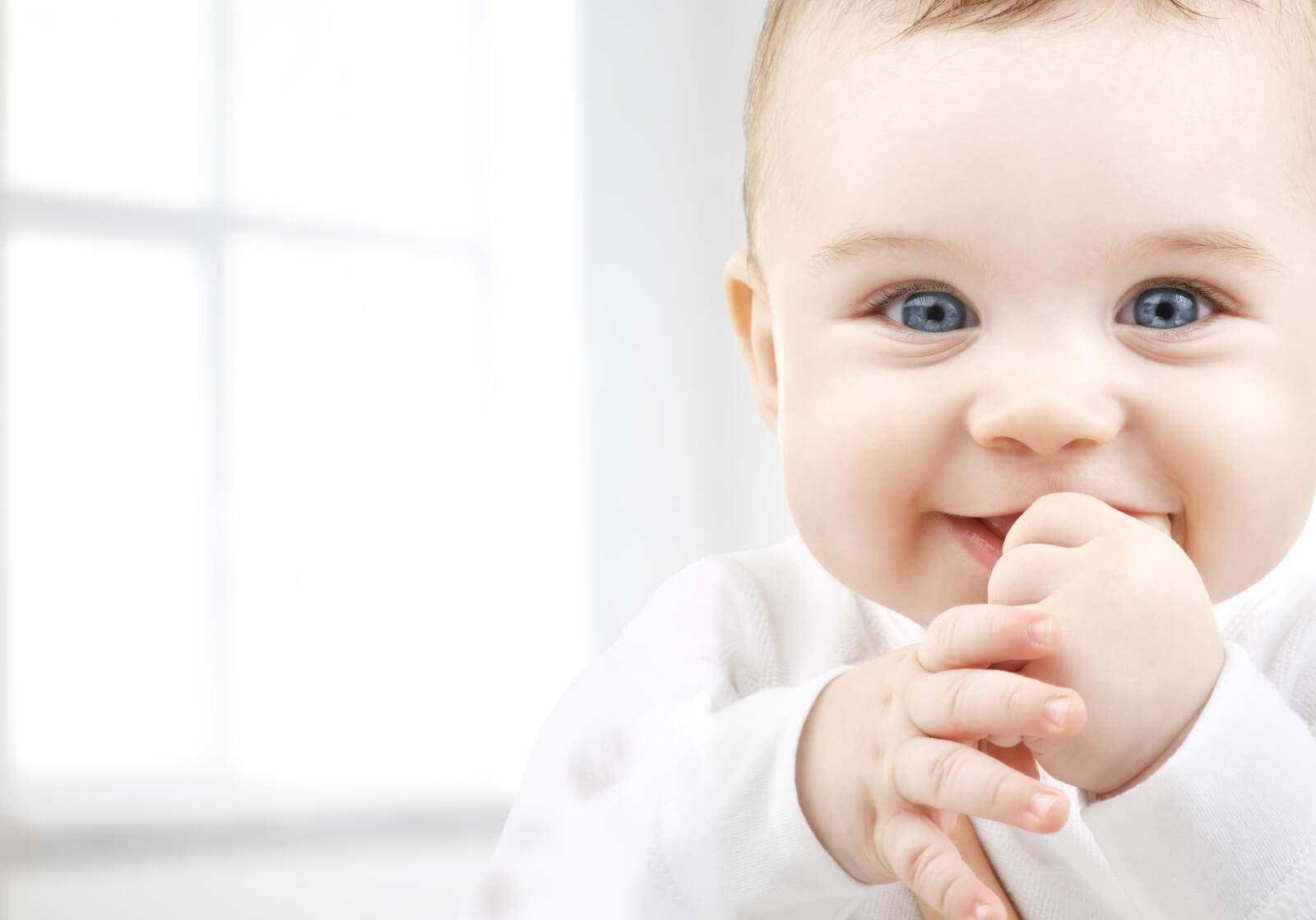 Cum tratăm dermatita atopică la bebeluși?